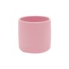 Gobelet de 180ml Minikoioi en silicone pour bébés dès 4 mois et toute l’enfance. Sa taille est adaptée aux petites mains et sa matière souple et incassable