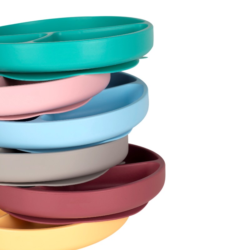 MINIKOIOI ASSIETTE MULTI-COMPARTIMENTS AVEC VENTOUSE EN SILICONE – ROSE REF  : 101050002 – MESAYOU